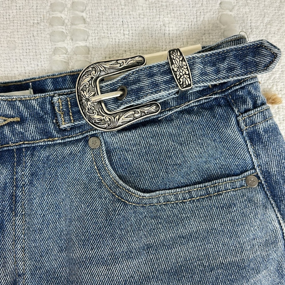 NET Austin‎ Landing Double Silver Buckle Western Denim Shorts Size 11 - Picture 2 of 6